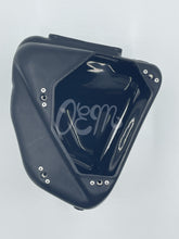 Lade das Bild in den Galerie-Viewer, Kawasaki KX80 1987 Airbox