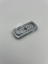 Lade das Bild in den Galerie-Viewer, Kawasaki KX80 1984-1987 Schwingenkappe P/N 11012-1411 (MENGE: 2)