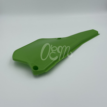 Carregar imagem no visualizador da galeria, Kawasaki KX80 1986-1987 LH. Tampa lateral P/N 36002-5155-6W
