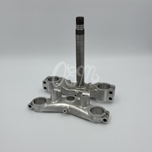 Lade das Bild in den Galerie-Viewer, Kawasaki KX80 1986–1987 Gabelbrücken (2 Stück)
